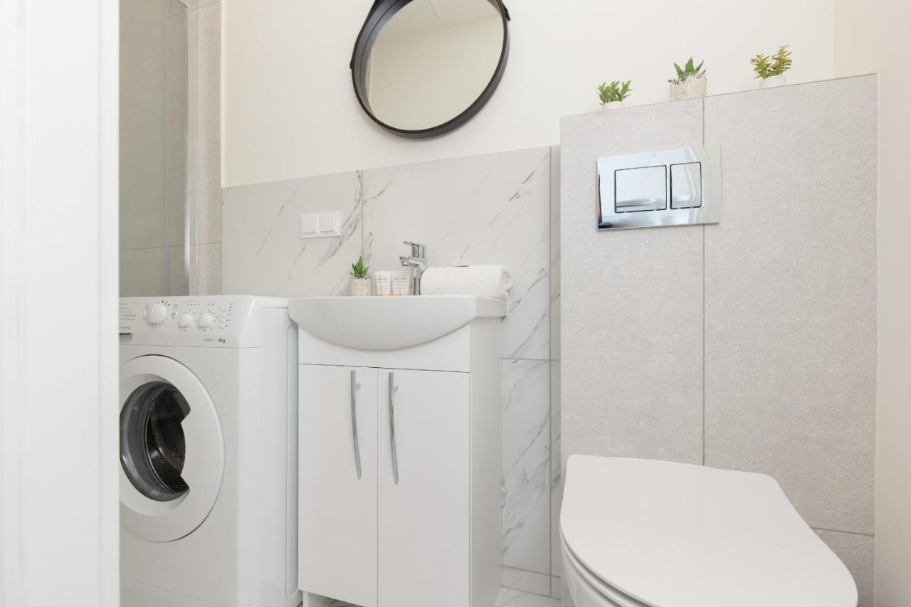 Apartment Metro Wilanowska Mokotow By Renters *